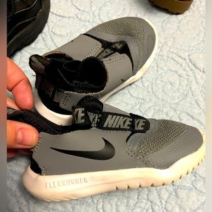 Nike flex runners toddler size 6